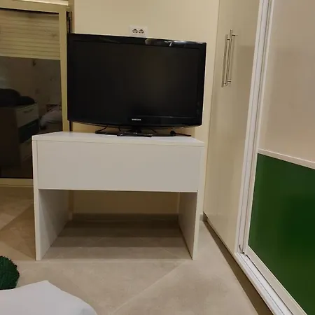 Panorama Apartment *